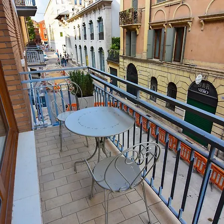 3 Amici Suites Verona Exterior photo